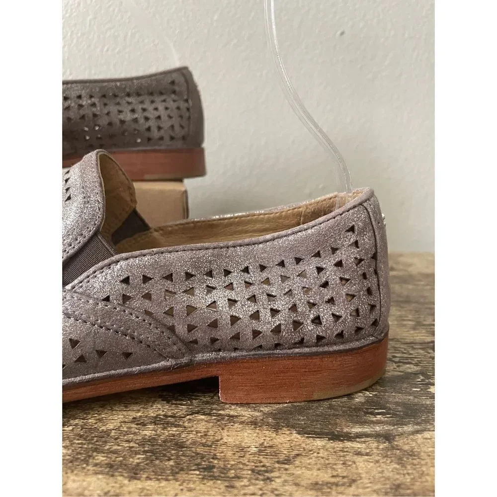 Trask Ali Perforated Metallic Suede Italian SlipOn Loafers Women’s Size 6